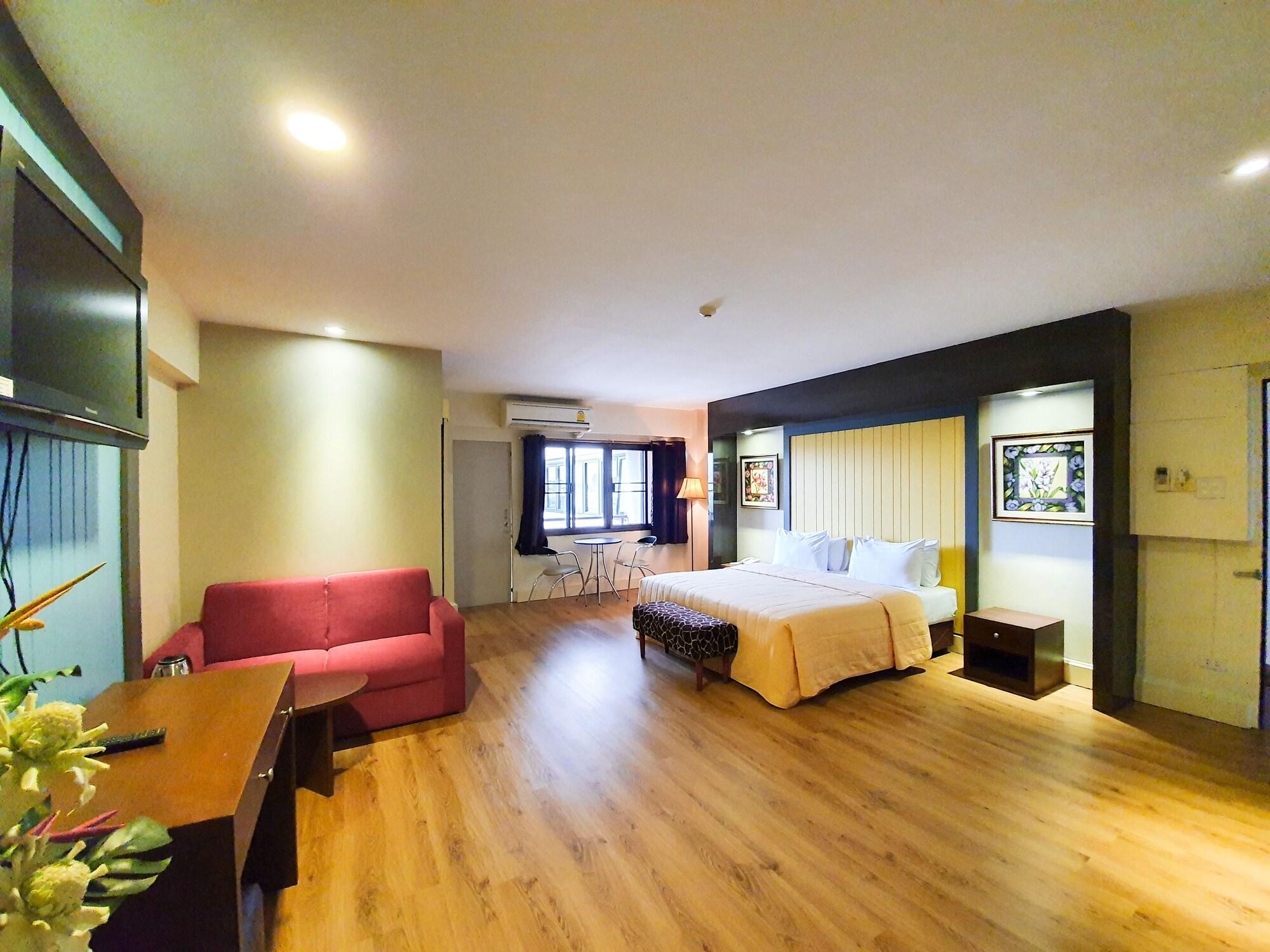 The Canal Hotel Bangkok Esterno foto