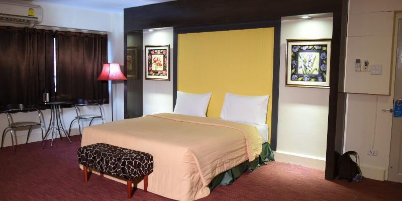 The Canal Hotel Bangkok Esterno foto