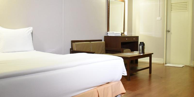 The Canal Hotel Bangkok Esterno foto