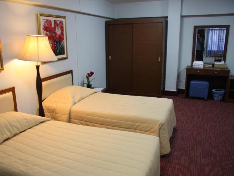 The Canal Hotel Bangkok Esterno foto