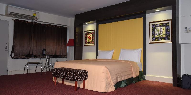 The Canal Hotel Bangkok Esterno foto