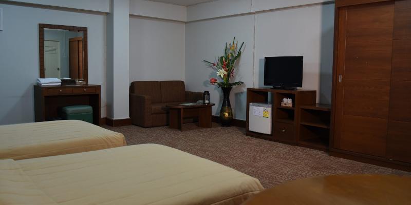 The Canal Hotel Bangkok Esterno foto