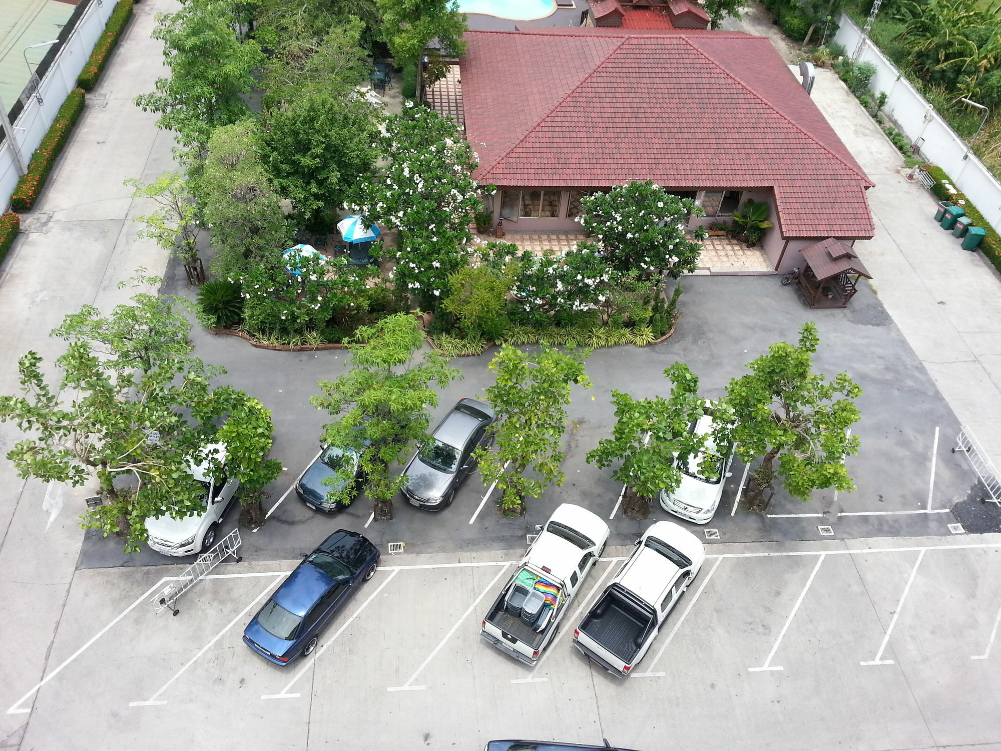 The Canal Hotel Bangkok Esterno foto